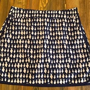 Vineyard Vines Navy and White Patterned Skirt
